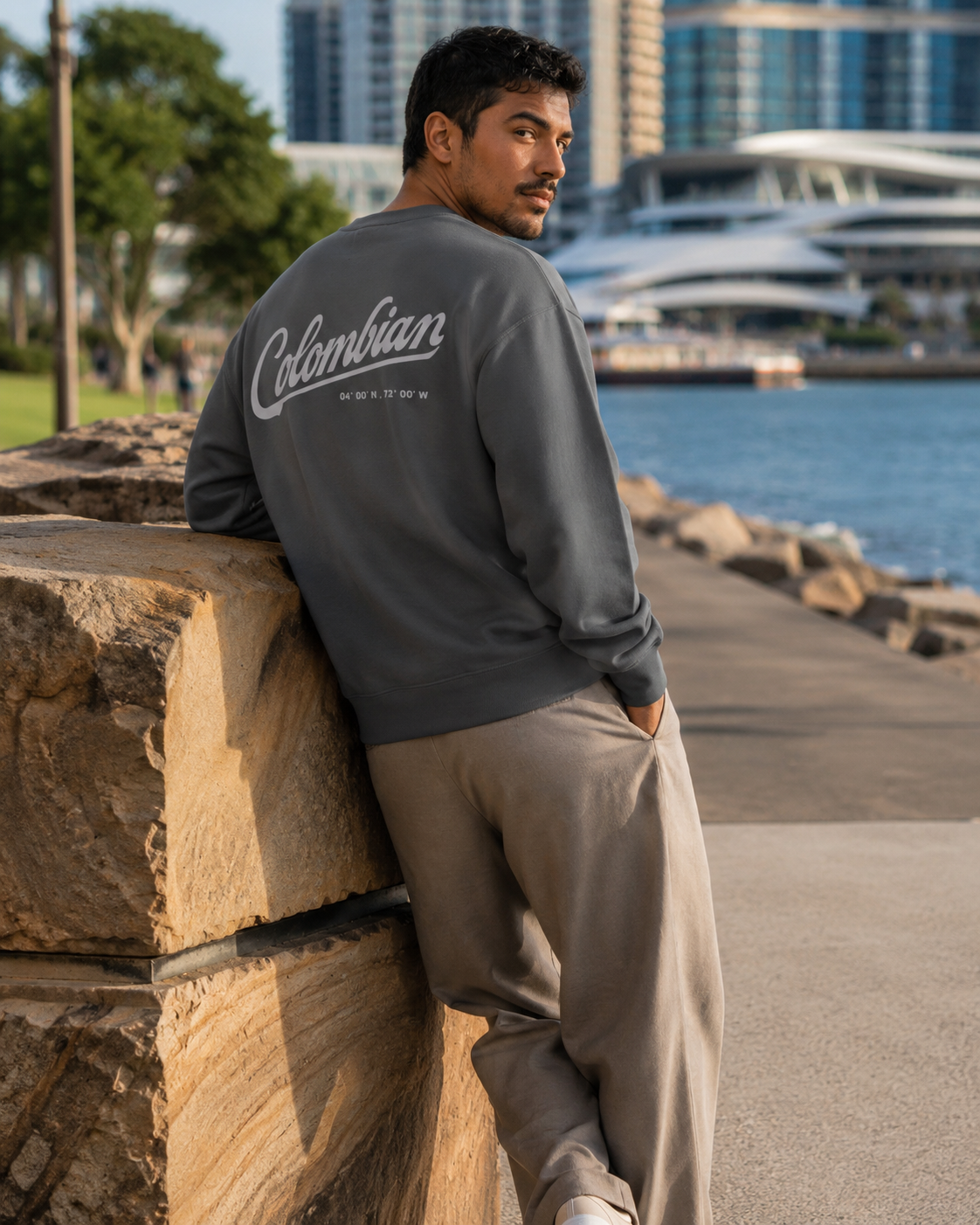 Colombian - Crewneck long sleeve sweatshirt - Image 4